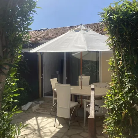 Holiday home Maison De